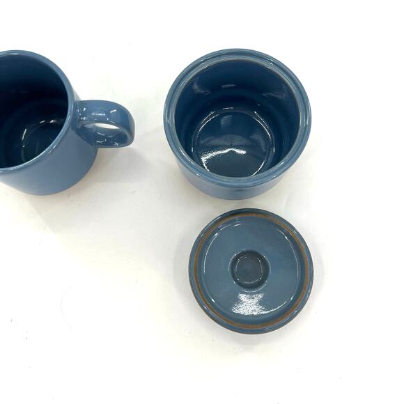 W.R. Midwinter Ltd Blue oven to table stoneware creamer and sugar container - Picture 4 of 6